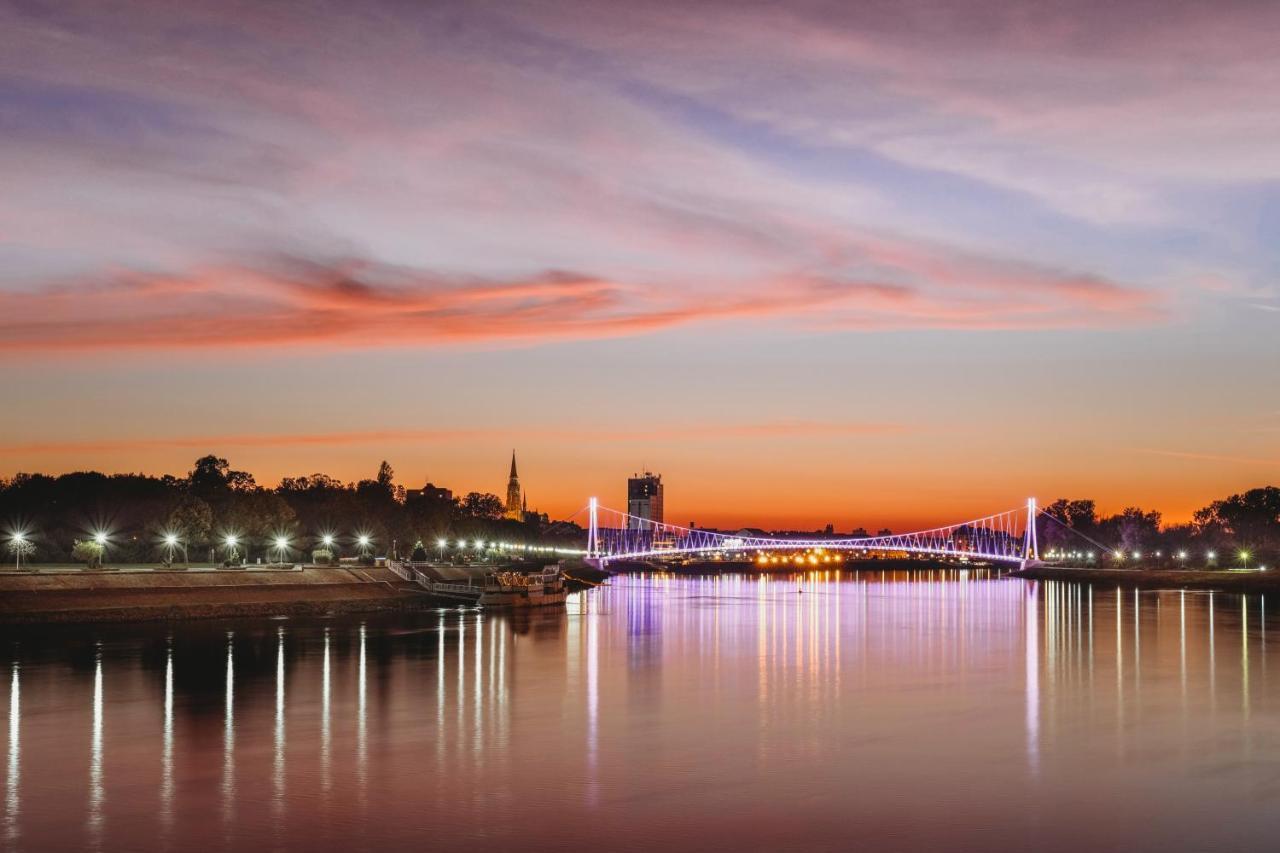 Bells Osijek Hotel Екстериор снимка